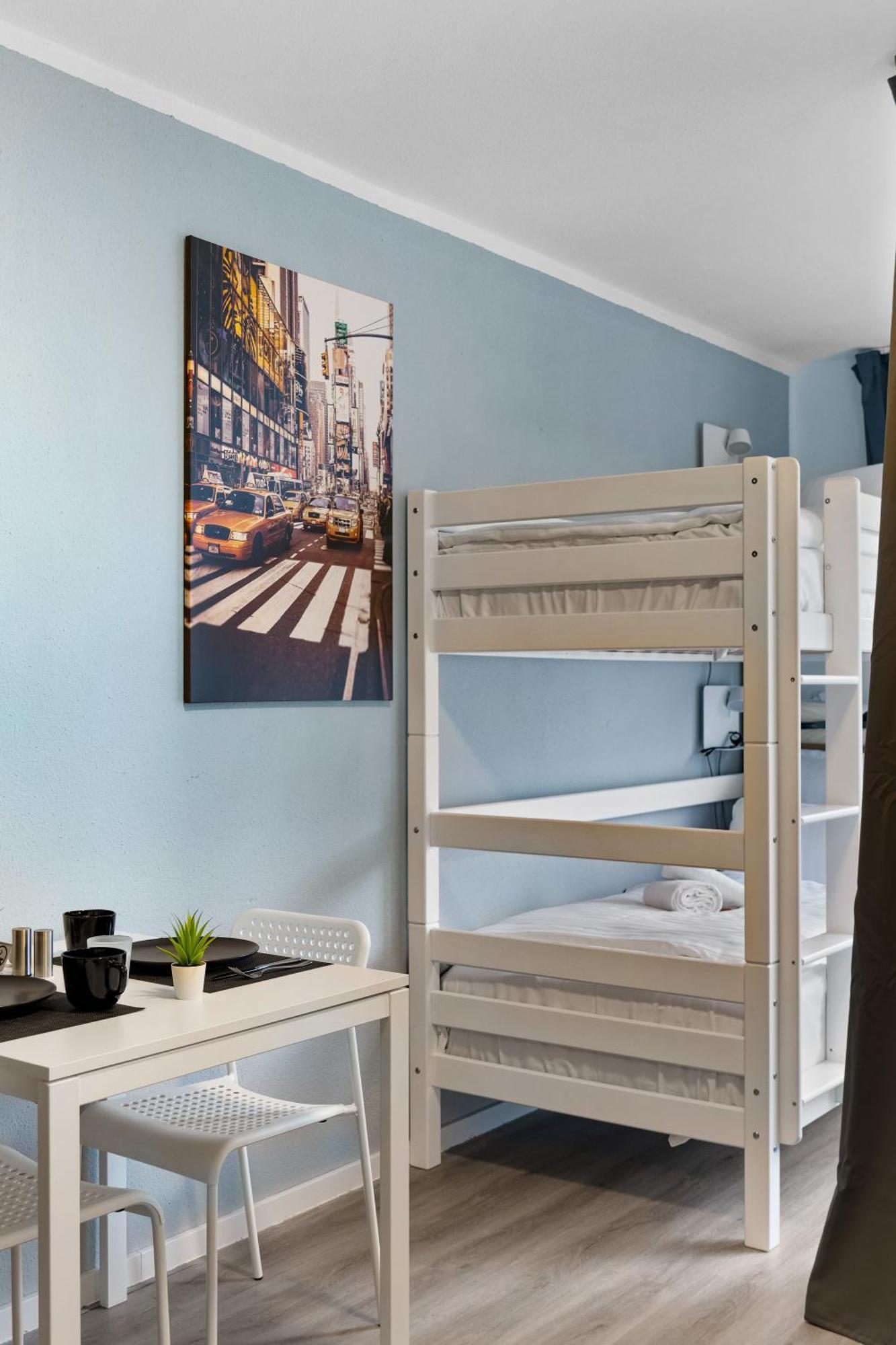 Messe, Monteure, Budget - Einfache Komfortable 2 Personen Wohnung Дуйсбург Екстер'єр фото