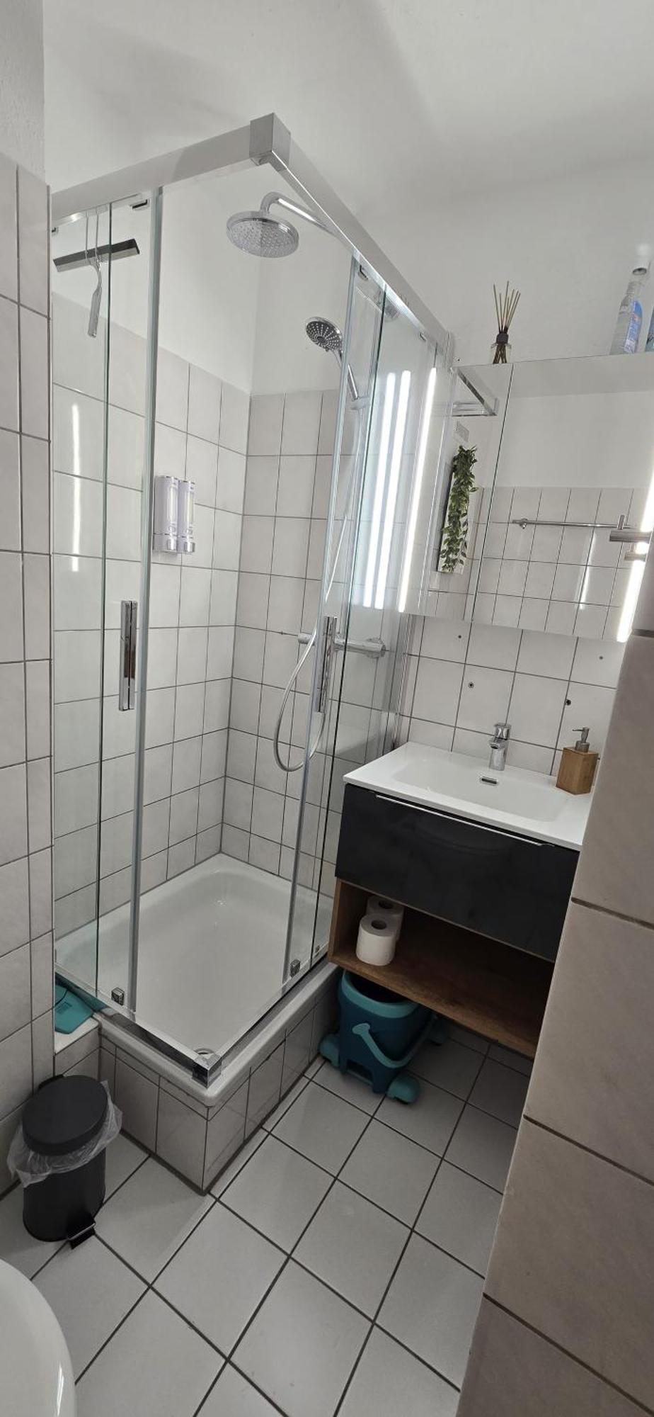 Messe, Monteure, Budget - Einfache Komfortable 2 Personen Wohnung Дуйсбург Екстер'єр фото